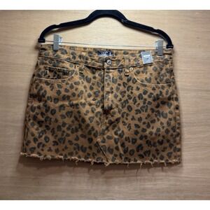 Abercrombie & Fitch Leopard Low Rise Micro Mini Denim Skirt Size 29 | 8 NEW $58